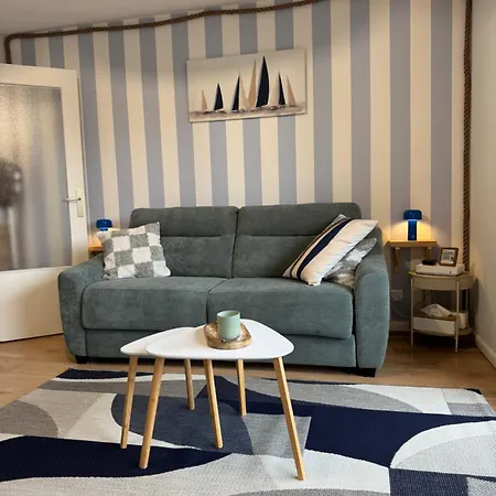 Le Bleu Marine, Grand Au Calme, A 2 Pas Du ! Gérardmer